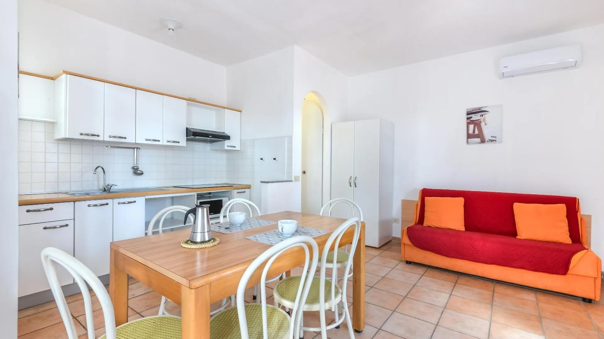 Residence Le Mimose Procchio  Italy