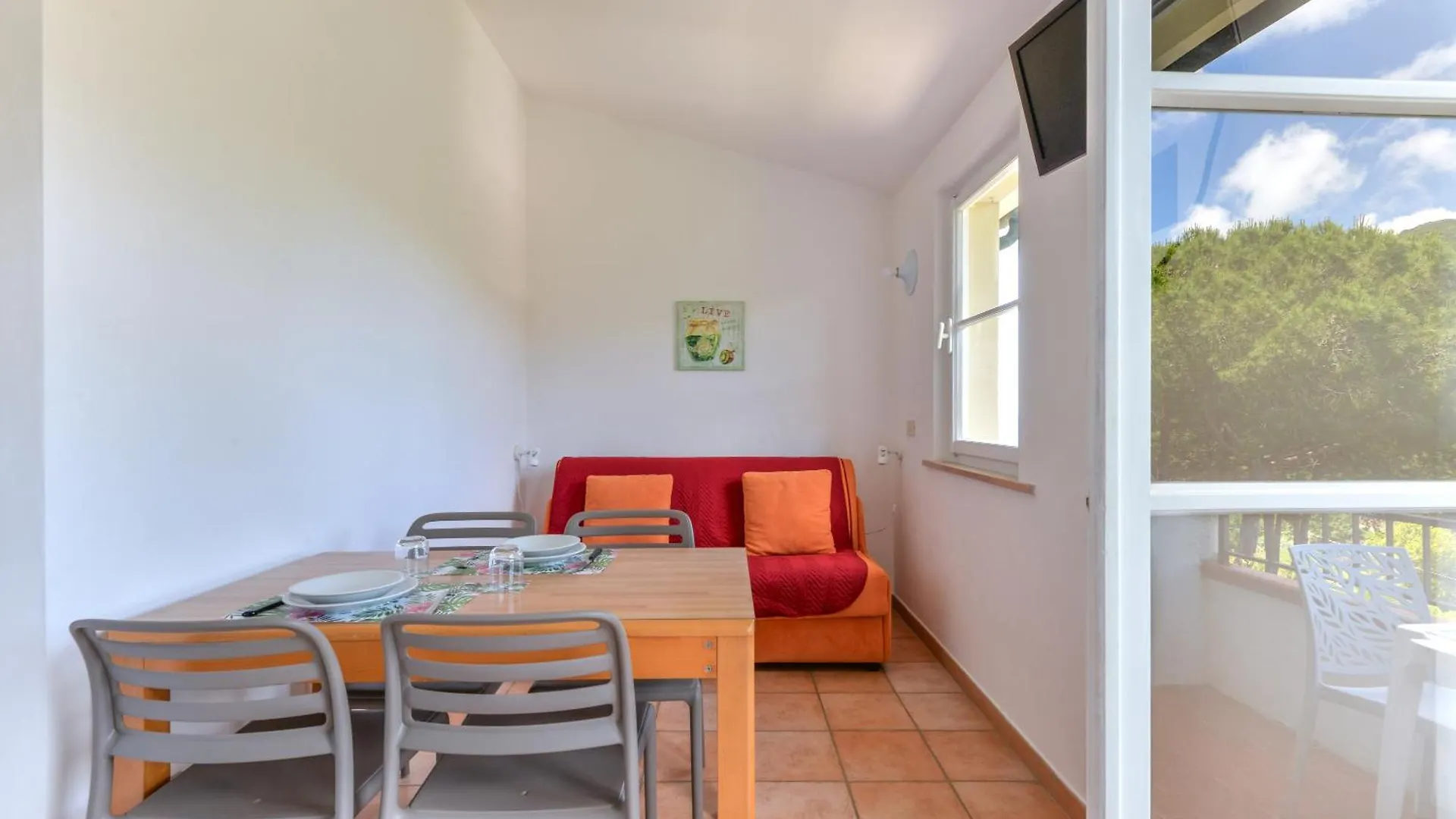 Aparthotel Residence Le Mimose Procchio  Italy
